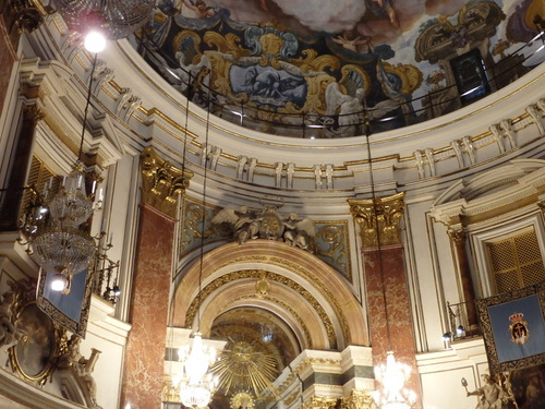 Basilica de Virgen de Los Desamparados.